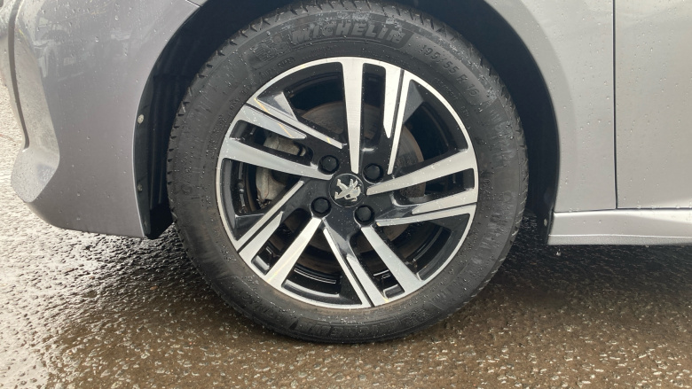 Peugeot 208 1.2 PureTech 100 Allure Premium + 5dr EAT8 Petrol Hatchback